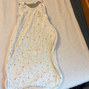 Sleep Sack Wearable Blanket - White with Gray Stars